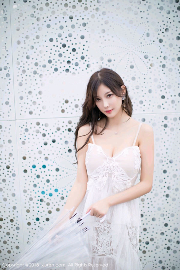 秀人网No.1296杨晨晨元旦特辑黑丝写真