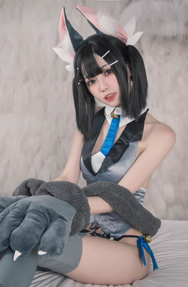 高颜值coser@你的负卿