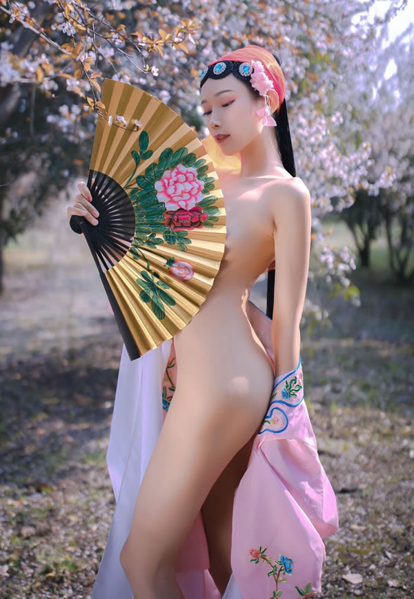 漂亮古装小姐姐无圣光人体图集美出新天际