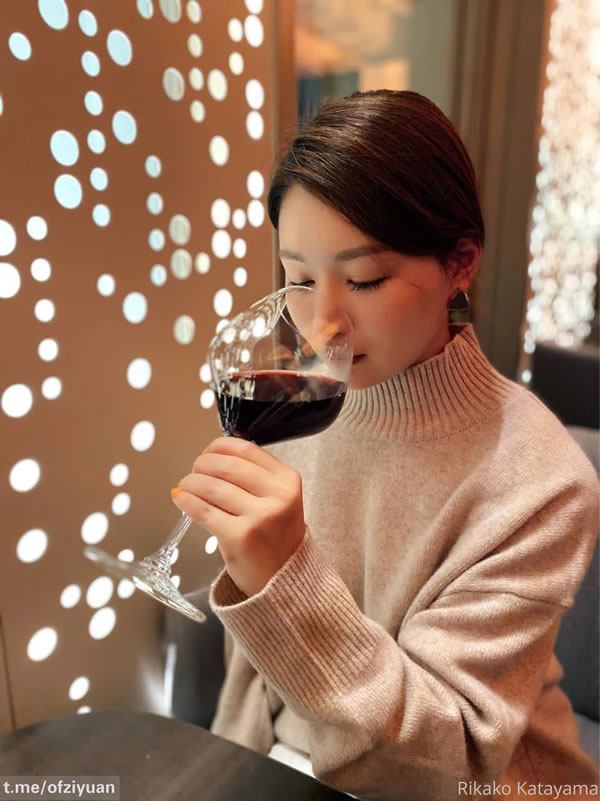 人气网红@Rikako Katayama尺度视图合集3