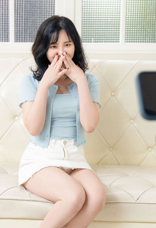 19岁私立大学女生茶理尺度图集释放自我