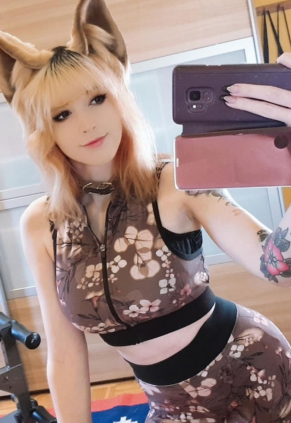 漂亮的狼女郎乳钉居家私拍尺度图集