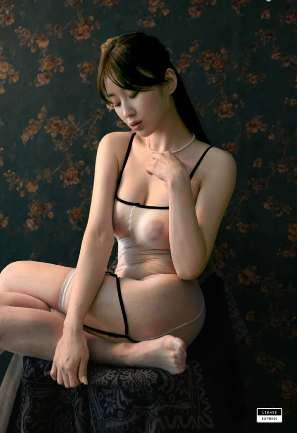 透视紧身衣美女白丝居家诱惑图集