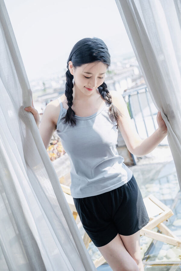 极品女神年年之春风初遇邻家小妹如醉春风