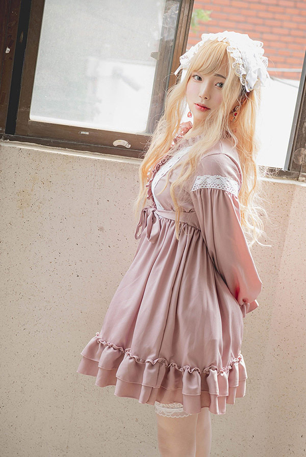 可爱的洛丽塔女孩Jelly居家白丝尺度套图