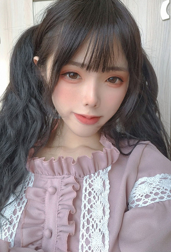 福利姬钛合金TiTi商场露出福利视图