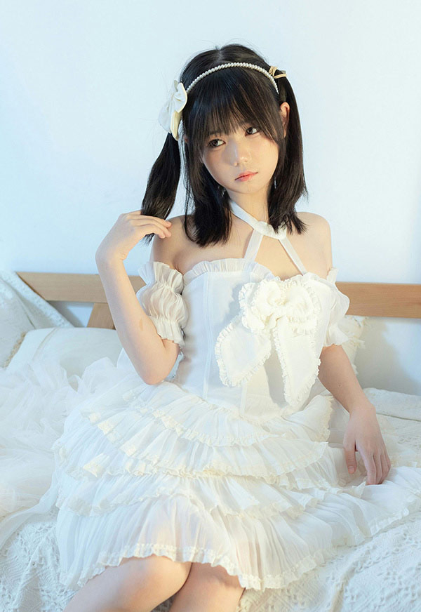 少女秩序出品小鱼白衣女仆尺度图集