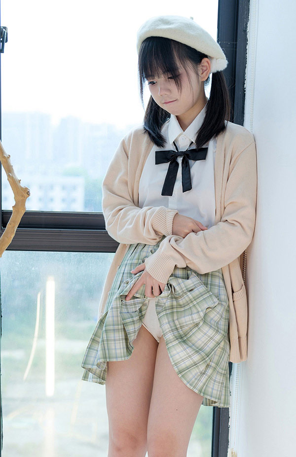 少女秩序出品小鱼 绿装JK归家时