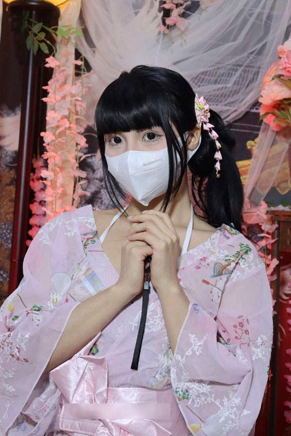 福利姬miao喵酱2024新年特辑之红粉佳人