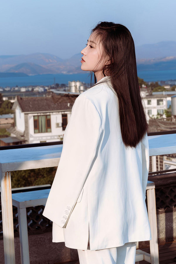 极品女神年年 日出之美丽宛如诗画