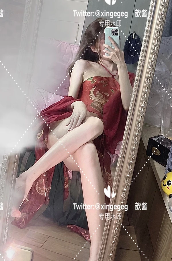 推特美女@歆歆宝 520门槛私拍尺度合集