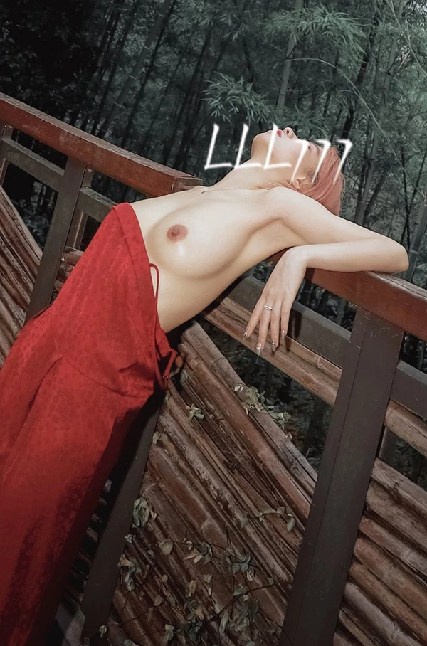 摄影师@LazyLLL777出品镜头下的美女尺度合集3