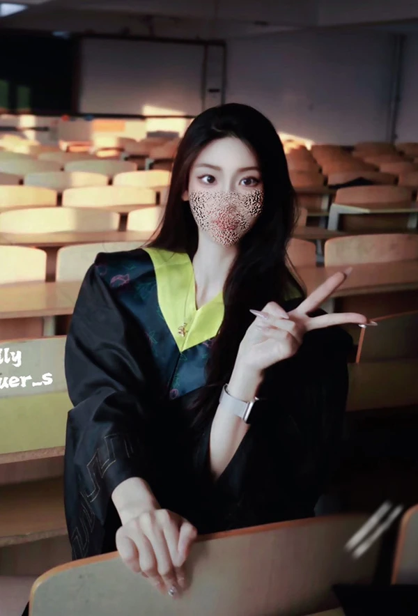 BILLY情侣173长腿女友尺度私拍身材非常哇塞2